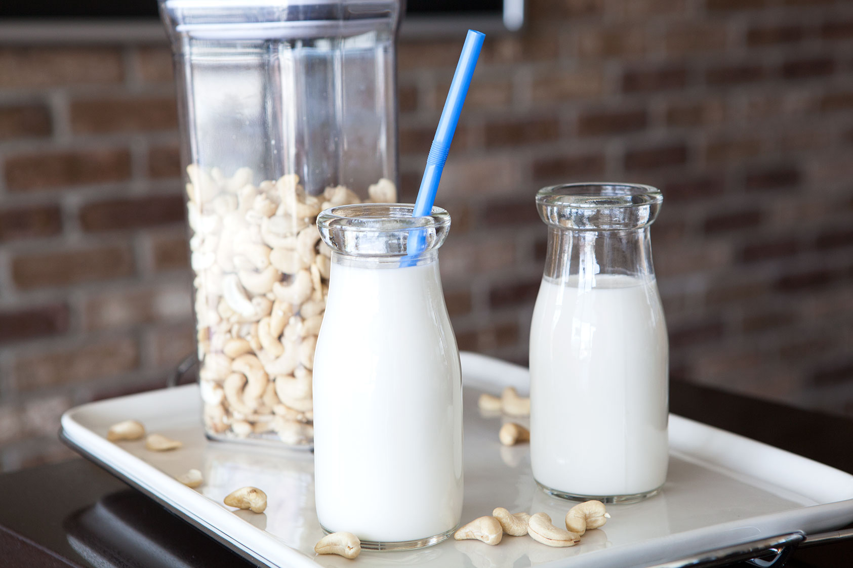 Cách làm sữa hạt điều thơm ngon từ Lê