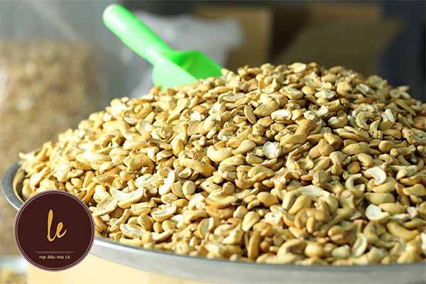Hạt điều vỡ hỗn hợp bóc vỏ rang muối 500g (chuyên ăn vặt)